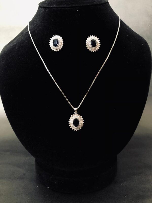 Set- NeckLace + Earrings (2 Pieces) Cheap & Trendy - Image 2