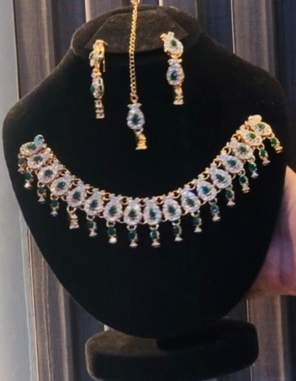 Emerald Royalty Necklace Set